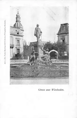 L124 Deutschland Gruss aus Wiesbaden Bismarck Denkmal Statue Vintage Postkarte