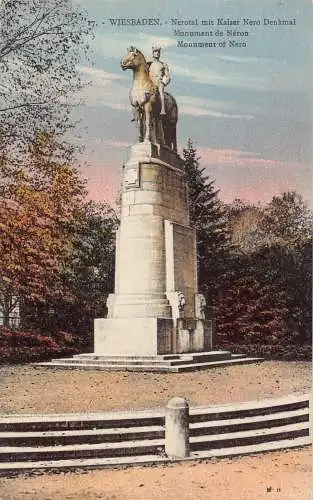 L124 Deutschland Wiesbaden Denkmal Neros auf Pferd Vintage Postkarte