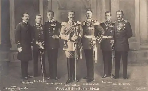 L062 Deutschland König Kaiser Wilhelm II und Söhne Vintage Postkarte