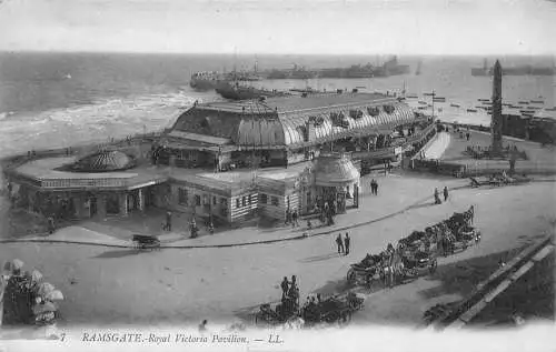 A033 England Ramsgate Royal Victoria Pavilion Kutschen Vintage Postkarte