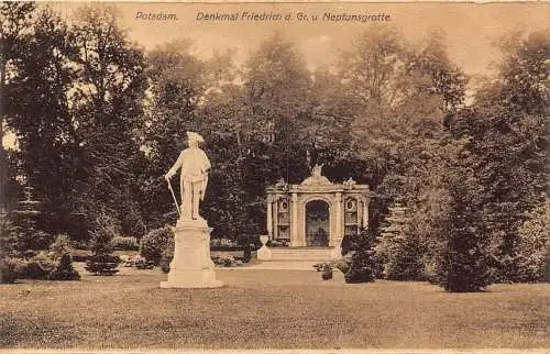 A028 Deutschland Potsdam Friedrich d Gr Denkmal Neptungsgrotte Vintage Postkarte