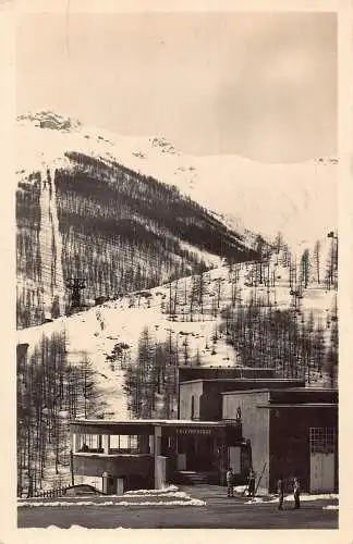 A840 Frankreich Auron Depart du teleferique et arrivee Vintage Postkarte