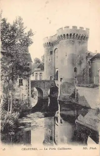 A837 Frankreich Chartres Porte Guillaume Tor Vintage Postkarte