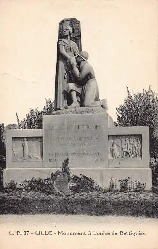 A841 Frankreich Lille Denkmal a Louise de Bettignies Vintage Postkarte