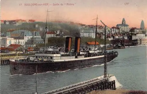 A843 Frankreich Boulogne sur Mer Sortie du Riviera Dampfschiff Vintage Postkarte