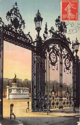 L130 Frankreich 1921 Lyon La Grille du Parc und Monument des Enfant Vintage Postkarte