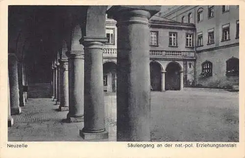 L088 Deutschland Neuzelle Saeulengang Erziehungsanstalt Portikus Vintage Postkarte