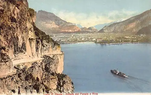 A039 Italien Riva Lago di Gardasee Strada del Ponale e Riva Dampfboot Postkarte