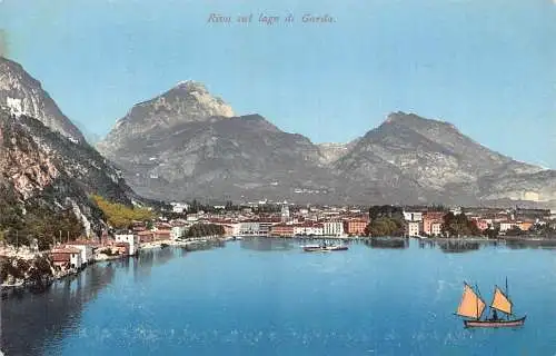 A039 Italien Riva sul Lago di Garda Boot Vintage Postkarte