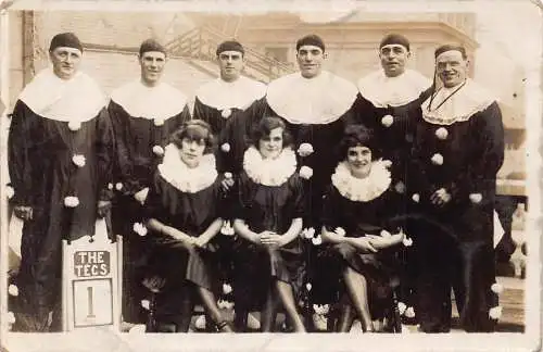 A050 Pierrots Gruppe The Tecs 1 Panel Narren Frauen Männer Darsteller Postkarte
