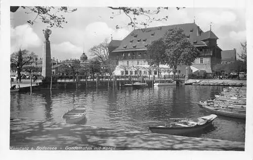 L305 Deutschland 1942 Konstanz am Bodensee Gondelhafen mit Konzil Boote Postkarte