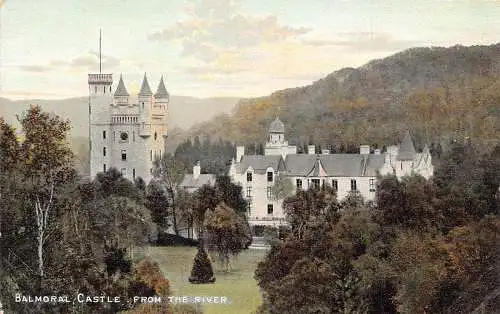 A241 Schottland Balmoral Castle von River Vintage Postkarte