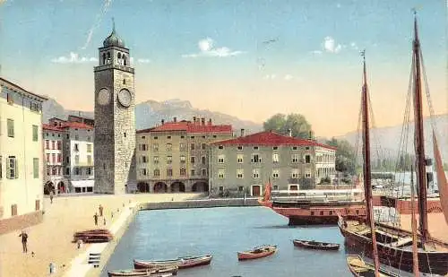 L073 Italien 1910 Riva - Il Porto colla torre Aponale Boote Vintage Postkarte