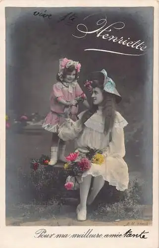 L150 Henriette Grüße Mädchen Blumen Fotomontage Postkarte