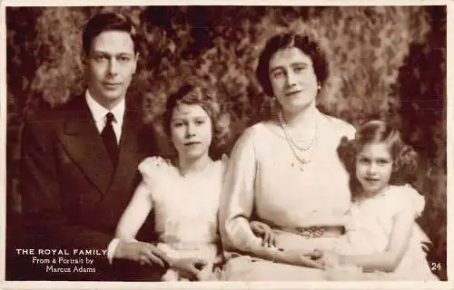 L065 British Royalty 1938 The Royal Family Portrait Postkarte