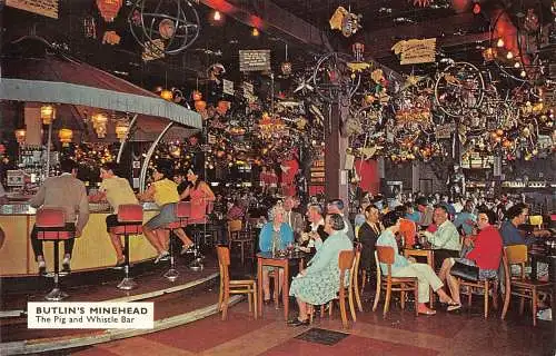 A883 England 1973 Butlin's Minehead Pig and Whistle Bar Vintage Postkarte