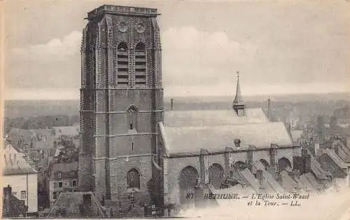 C014 Frankreich, Bethune L'Eglise Saint-Waast et la Tour Vintage Postkarte