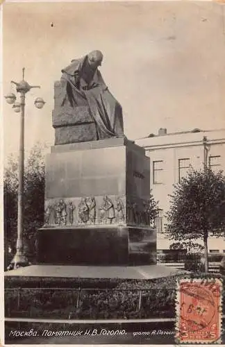L326 Russland Moskau Denkmal für NV Gogol Vintage Postkarte