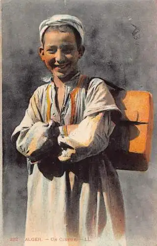 Algerien 1927 Un Cireur Bauernjunge in traditioneller Kleidung ethnische Postkarte