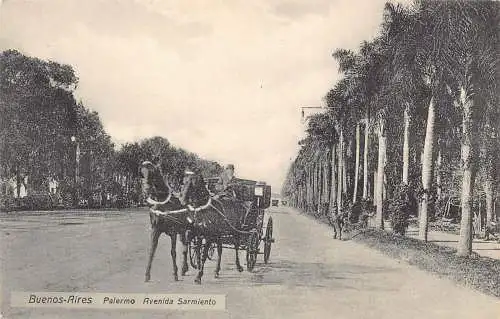 L335 Argentinien Buenos Aires Palermo Avenida Sarmiento Pferdekutsche Postkarte