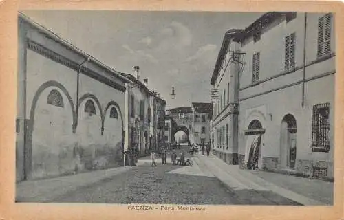 A915 Italien Faenza Porta Montanara Vintage Postkarte