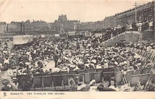 A888 England 1907 Margate The Sands in the Season Beach Vintage Postkarte
