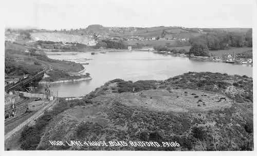 A904 England Hooe Lake and House Boats Radford RPPC Vintage Postkarte