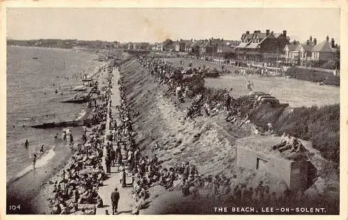 A905 England 1951 Beach Lee on Solent Vintage Postkarte