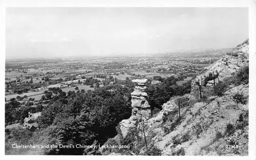 A918 England Cheltenham and Devil's Chimney Leckhampton RPPC Vintage Postkarte