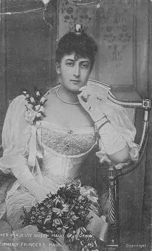 A908 Royalty 1910 Her Majesty Queen Maud of Norway vintage postcard