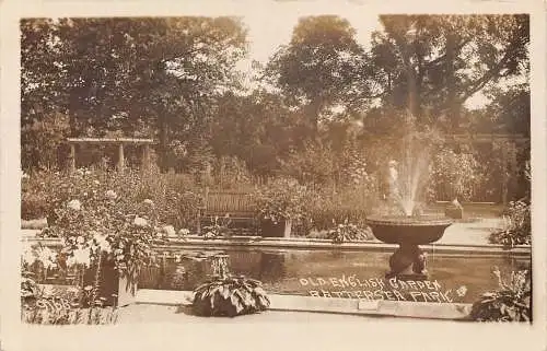 A919 England 1916 Old English Garden Battersea Park RPPC Vintage Postkarte