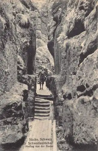 Deutschland Saechs Schweiz Schwedenloecher Abstieg von Bastei Klippen Postkarte