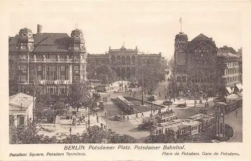 Deutschland Berlin Potsdamer Platz & Bahnhof Straßenbahnen Vintage Postkarte