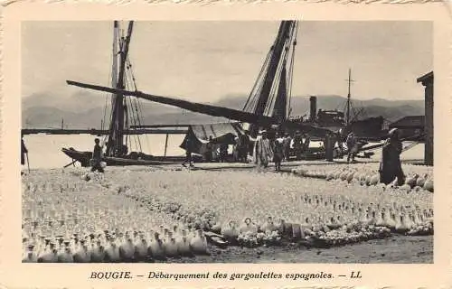 A928 Algerien Bougie Debarquement des Gargoulettes espagnoles Keramik Postkarte
