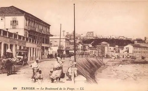 A929 Marokko Tanger Boulevard und Strandcafe Vintage Postkarte