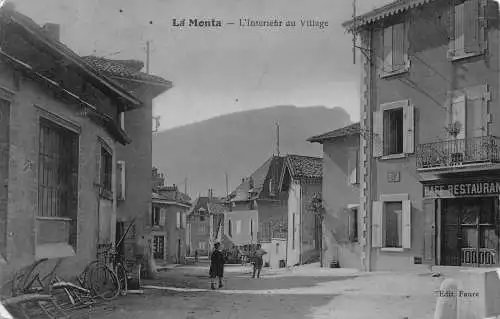 A912 Frankreich 1909 La Monta Innenraum Dorf Fahrräder Cafe Restaurant Postkarte