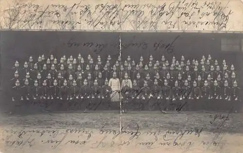 A092 Fotogruppe 1914 Militär Männer in Uniformen aus Preußen Pickelhaube AK