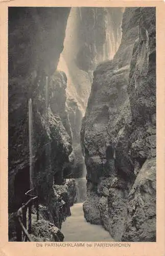 L349 Deutschland Die Partnachklamm bei Partenkirchen Klippen Vintage Postkarte