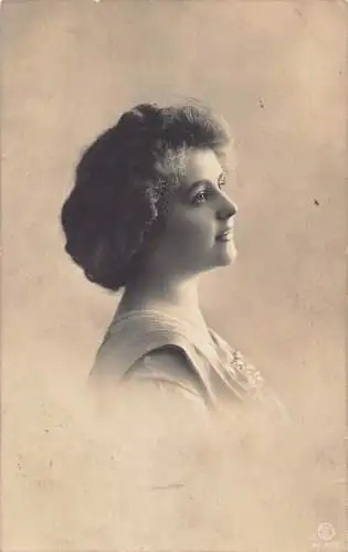 L351 Deutschland 1910 Portrait Frau posiert Profil Sozialgeschichte Vintage Postkarte
