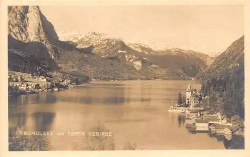 C037 Österreich, Grundlsee mit Totem Gebirge Vintage Postkarte