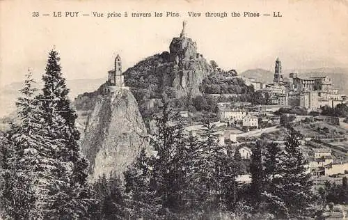 C018 Frankreich, Le Puy Blick durch die Pinea 1923 Vintage Postkarte