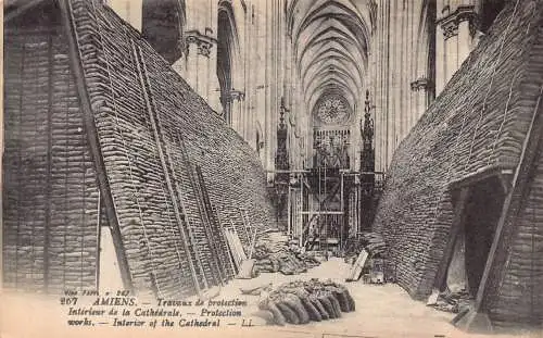 C020 Frankreich, Amiens Schutzwerke Innenraum der Kathedrale Vintage Postkarte