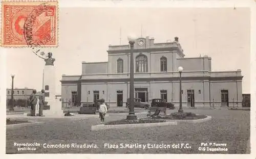 L355 Argentinien Comodoro Rivadavia Plaza S Martin Bahnhofswagen RPPC Postkarte