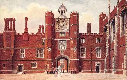 A948 England Clock Tower Hampton Court Palace Vintage Postkarte