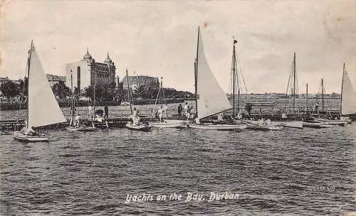 A957 Südafrika Durban Yachts on the Bay Segelboote Vintage Postkarte