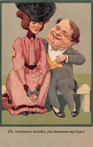 L043 Großes Kopfpaar Karikatur 1910 Comic Humor geprägt Vintage Postkarte