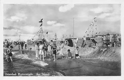 L107 Deutschland Ostseebad Warnemünde Echtfoto Postkarte