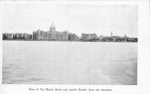 L381 Indien Taj Mahal Hotel und Apollo Bunder vom Hafen Bombay Postkarte
