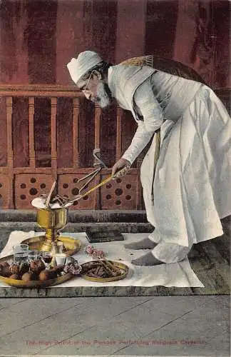 L377 Indien Postkarte Der Priester der Parsen führt religiöse Zeremonie durch