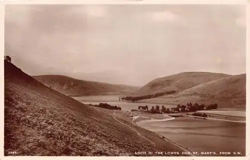A951 Schottland 1947 Loch O the Lowes and St Mary's aus SW RPPC Vintage Postkarte